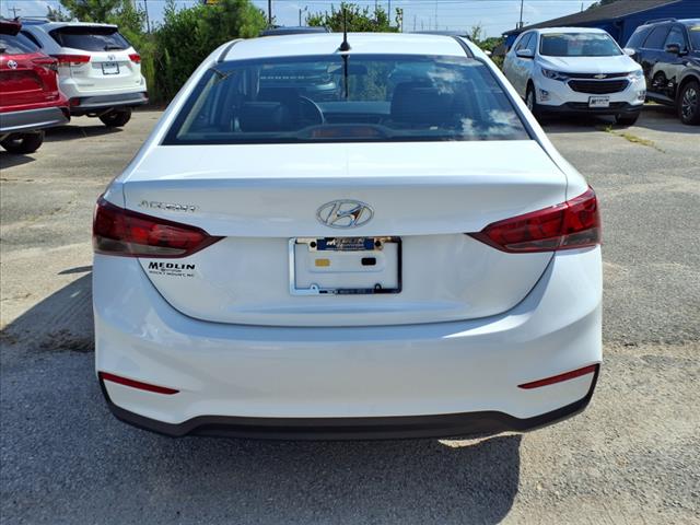 2021 Hyundai ACCENT SE
