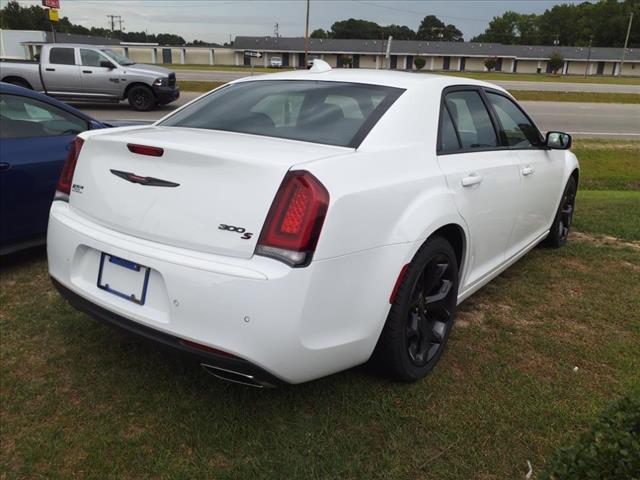 2022 Chrysler 300 S