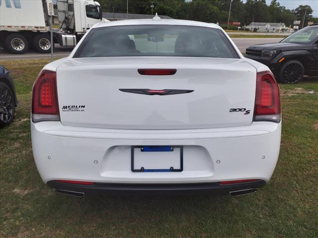 2022 Chrysler 300 S