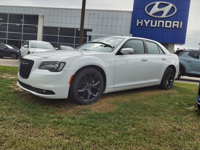 2022 Chrysler 300 S