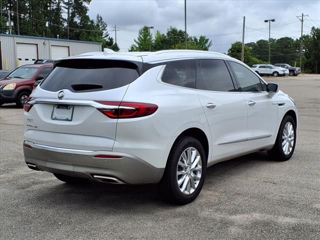 2021 Buick Enclave Essence