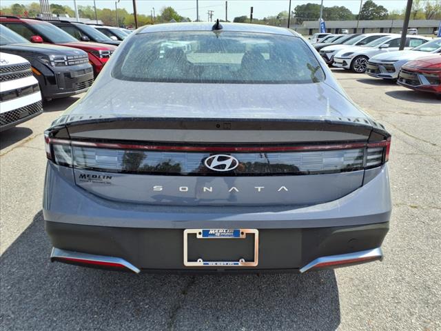 2025 Hyundai SONATA SE