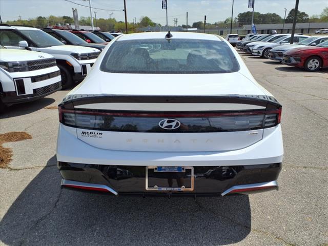 2025 Hyundai SONATA Hybrid SEL