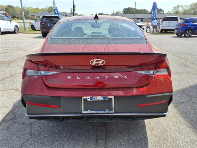 2025 Hyundai ELANTRA SEL Sport