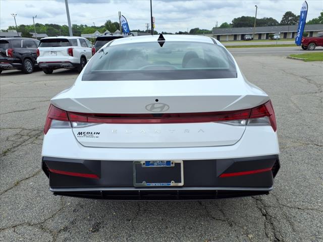 2025 Hyundai ELANTRA SEL Convenience