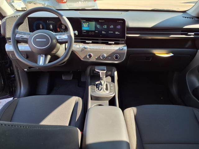 2025 Hyundai KONA SE