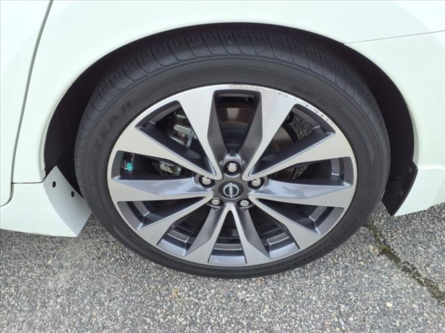 2023 Nissan Maxima Platinum