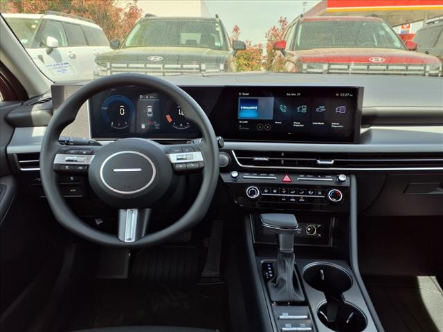 2025 Hyundai SONATA SE