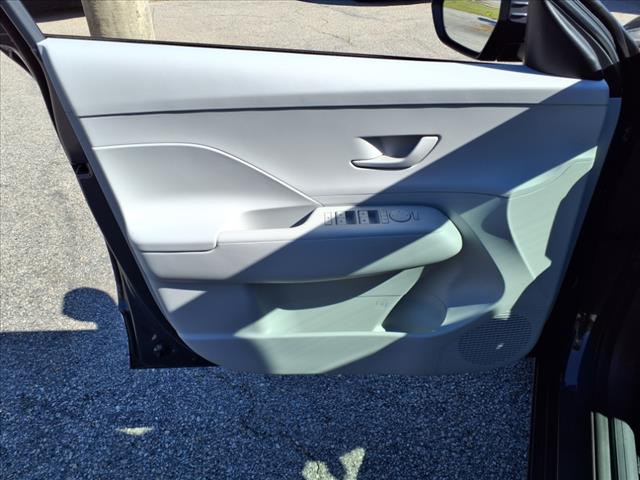 2025 Hyundai KONA SEL Convenience