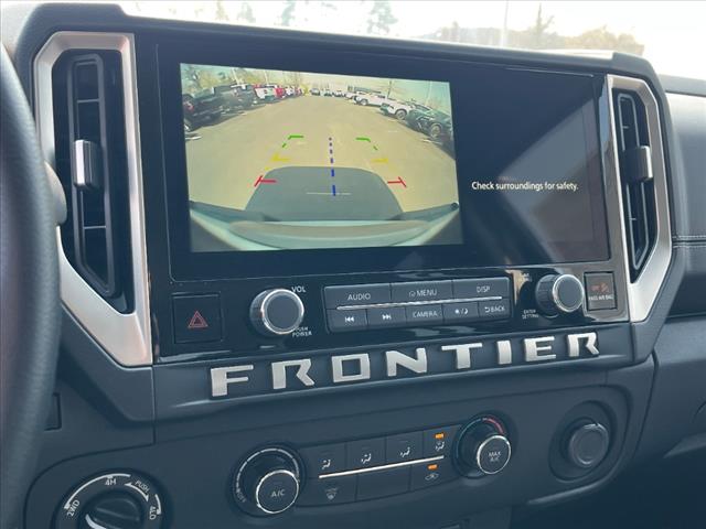 2025 Nissan Frontier SV