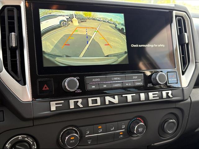 2025 Nissan Frontier SV