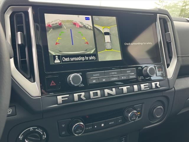 2025 Nissan Frontier SL