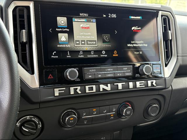 2025 Nissan Frontier SV