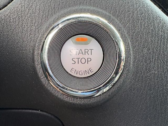 2018 Nissan Pathfinder SV