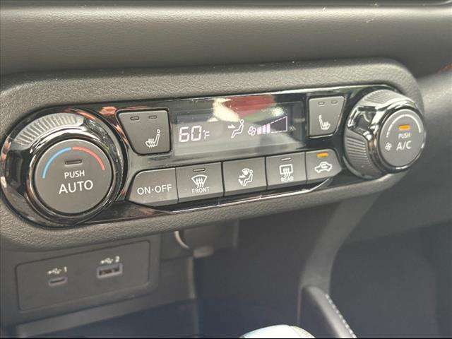 2021 Nissan Kicks SR