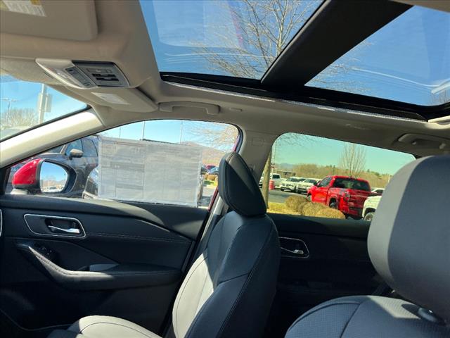 2025 Nissan Rogue Platinum
