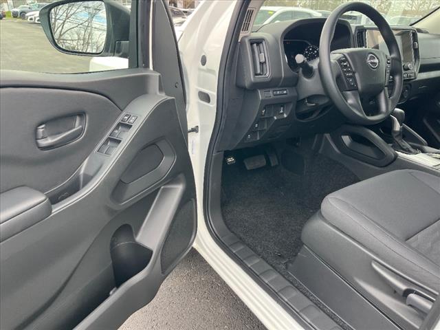 2025 Nissan Frontier S