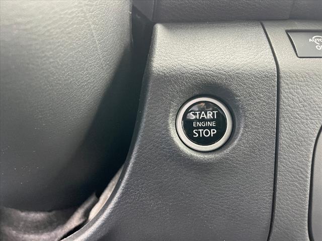 2025 Nissan Frontier SL
