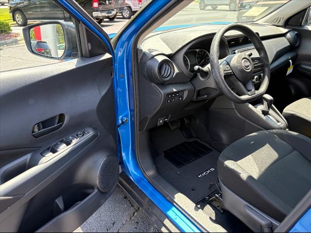 2025 Nissan Kicks Play S
