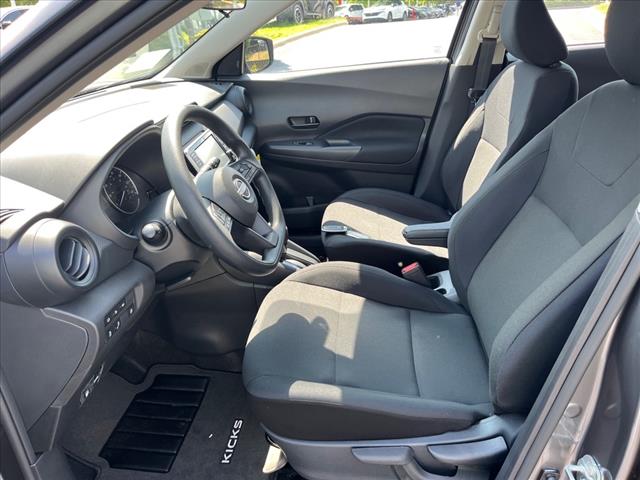 2025 Nissan Kicks Play S