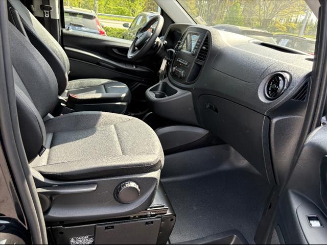 2023 Mercedes-Benz Metris Passenger