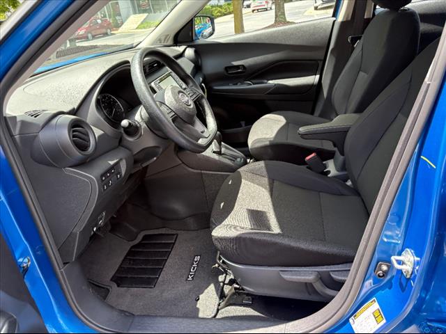 2025 Nissan Kicks Play S