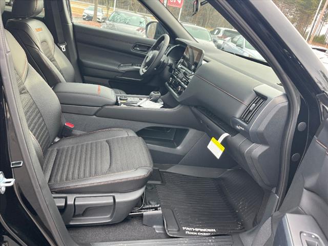 2025 Nissan Pathfinder Rock Creek