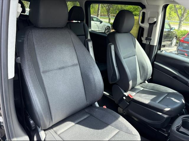 2023 Mercedes-Benz Metris Passenger