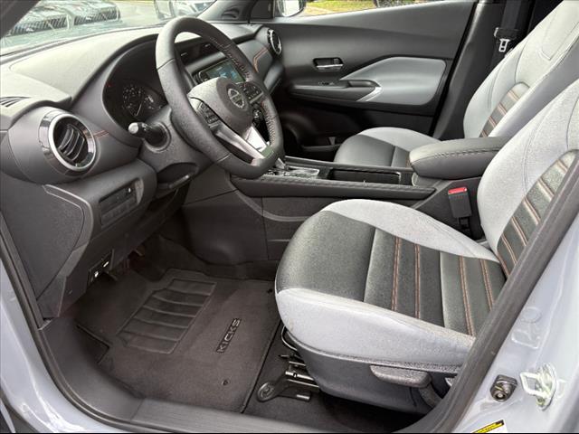 2021 Nissan Kicks SR