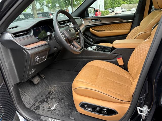 2023 Jeep Grand Cherokee Summit