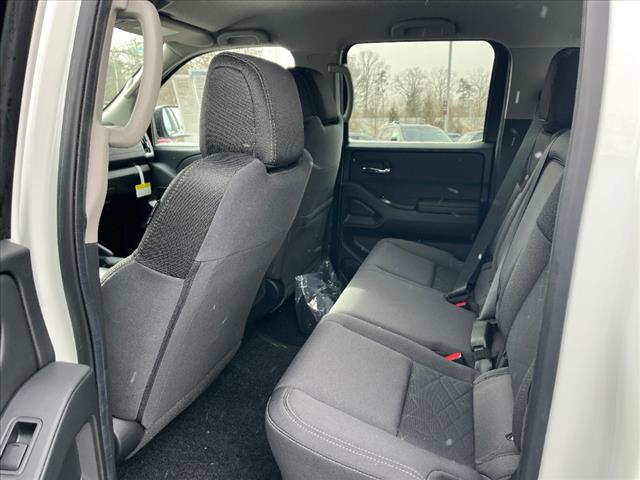 2025 Nissan Frontier SV