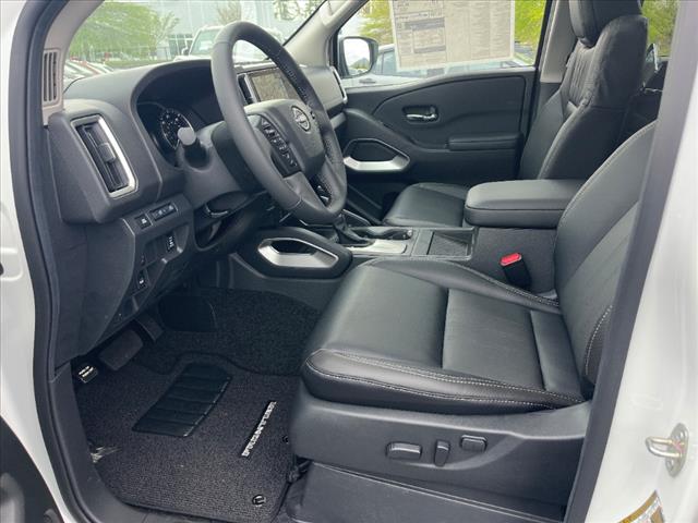 2025 Nissan Frontier SL