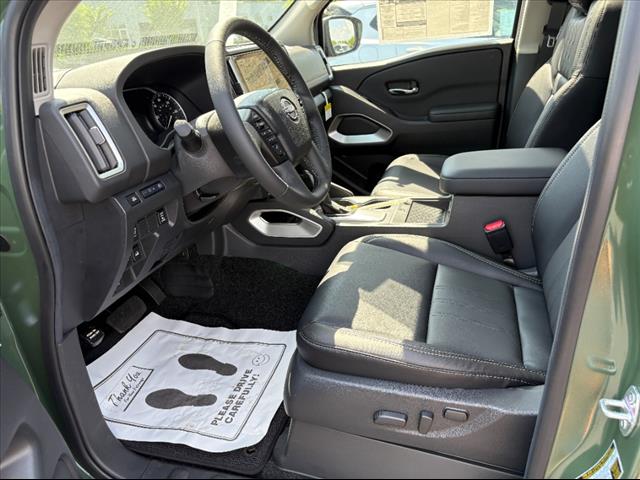2025 Nissan Frontier SL