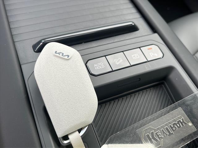 2024 Kia EV9 Land