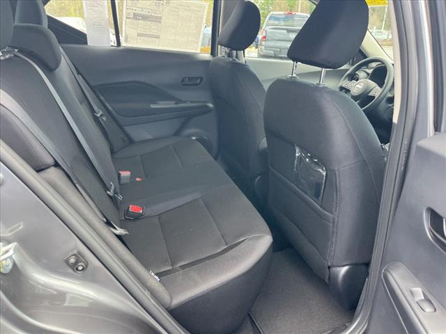 2025 Nissan Kicks S