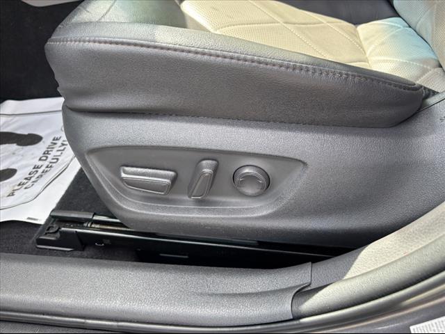 2018 Toyota Camry Hybrid XLE