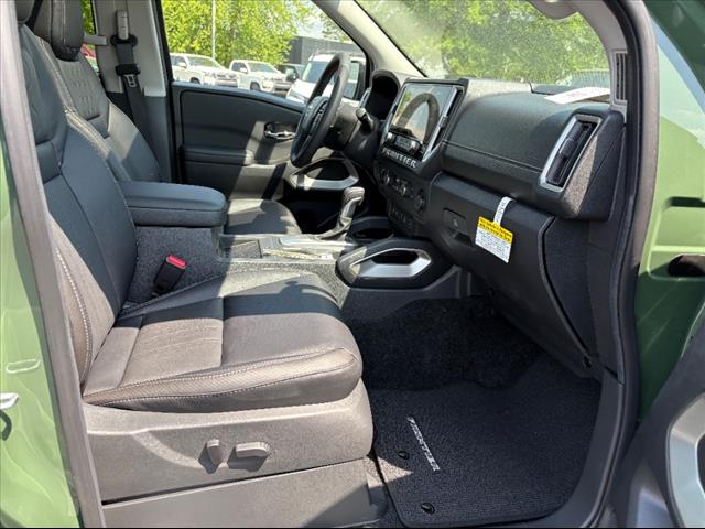 2025 Nissan Frontier SL