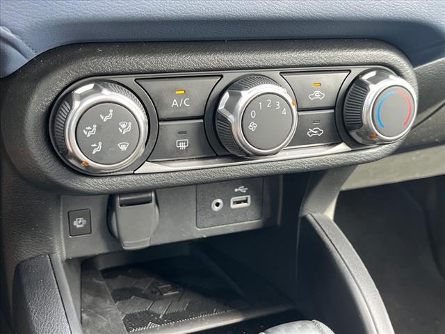 2023 Nissan Versa SV