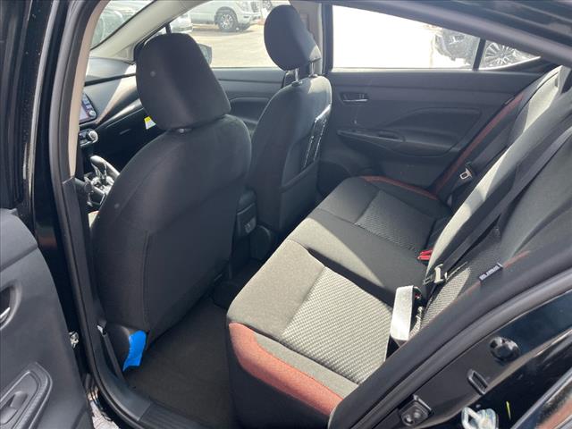2025 Nissan Versa 1.6 SR