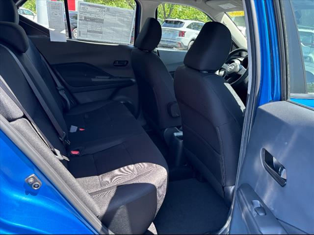 2025 Nissan Kicks Play S
