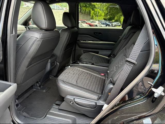2025 Nissan Pathfinder Rock Creek