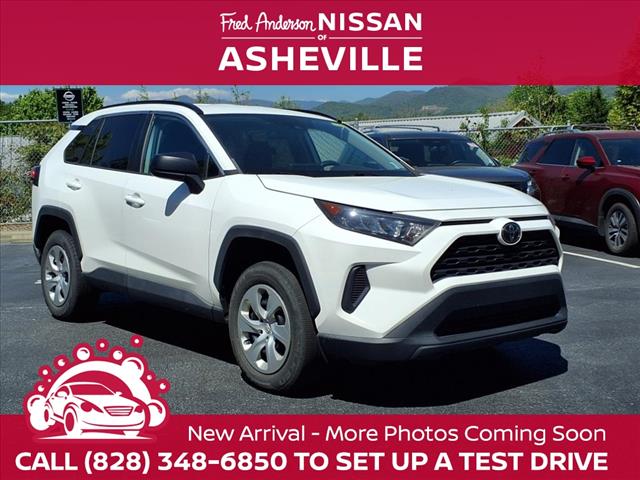 2020 Toyota RAV4 LE