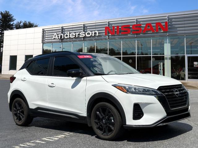 2024 Nissan Kicks SR