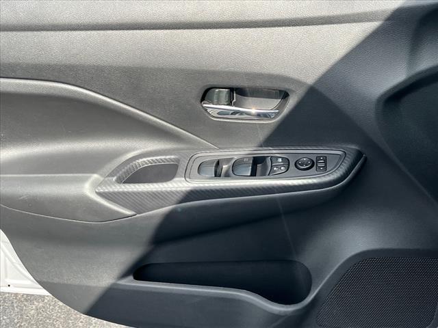 2023 Nissan Versa SV
