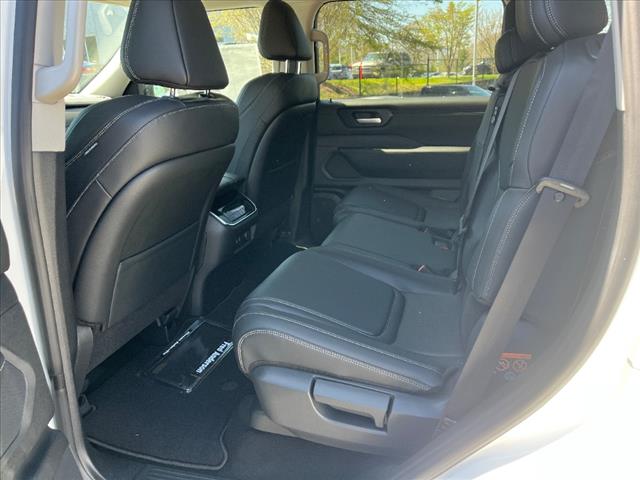 2025 Nissan Armada SV