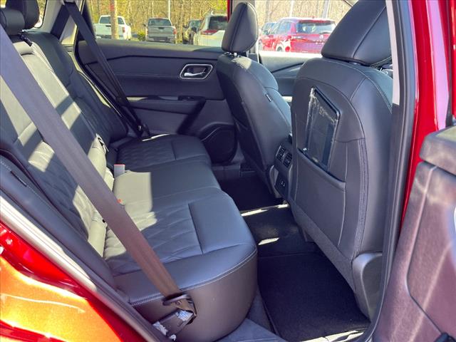 2025 Nissan Rogue Platinum