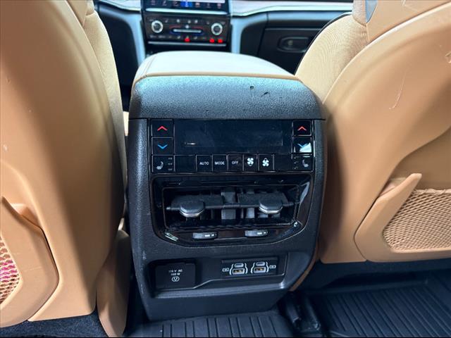 2023 Jeep Grand Cherokee Summit