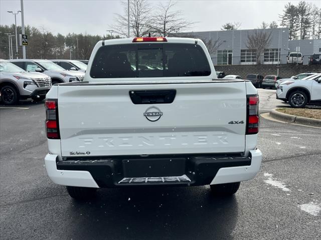 2025 Nissan Frontier SV