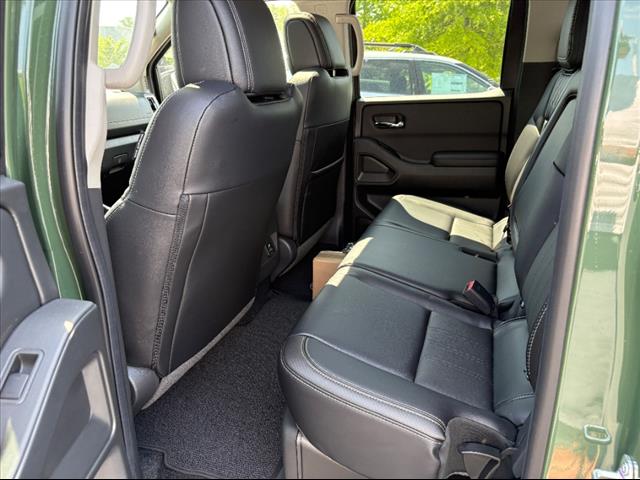 2025 Nissan Frontier SL