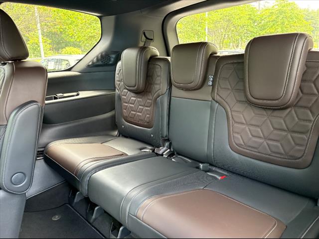 2025 Nissan Armada Platinum